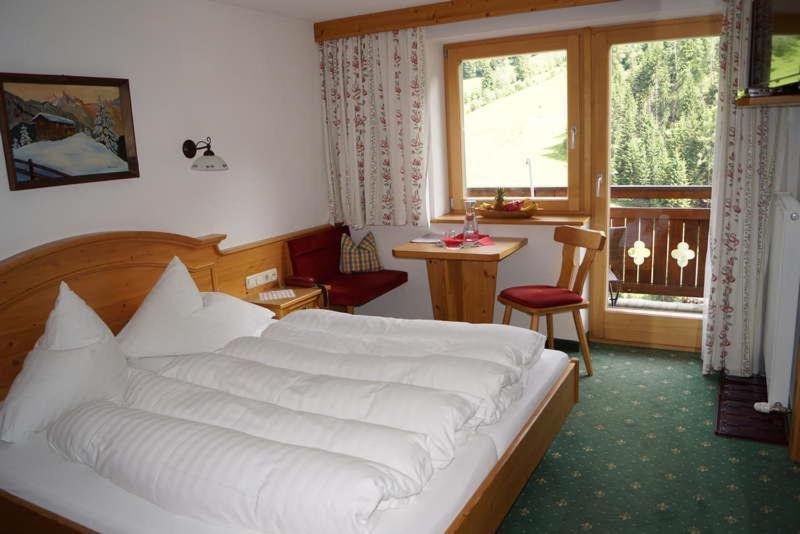 Apartpension Schollberg Hotel Sankt Anton am Arlberg Kamer foto